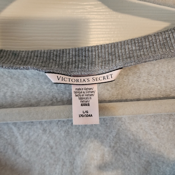 Victoria's Secret sz L large bow sweatshirt - Picture 2 of 5